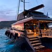 Moon Yacht 65