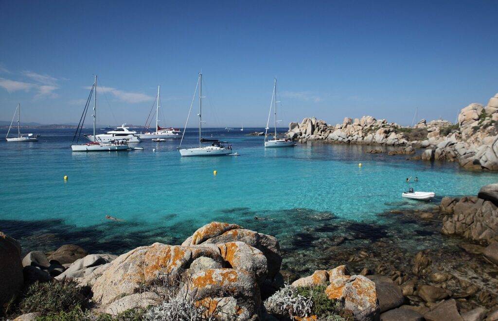 The Most Beautiful Beaches Accessible Exclusively by Boat