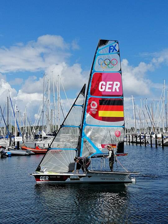 Susann Beucke mit Ihrer Vorschoterin bei Olympia 2020 in Tokio