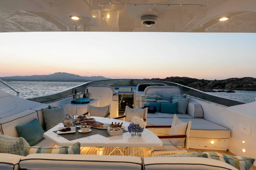 yacht