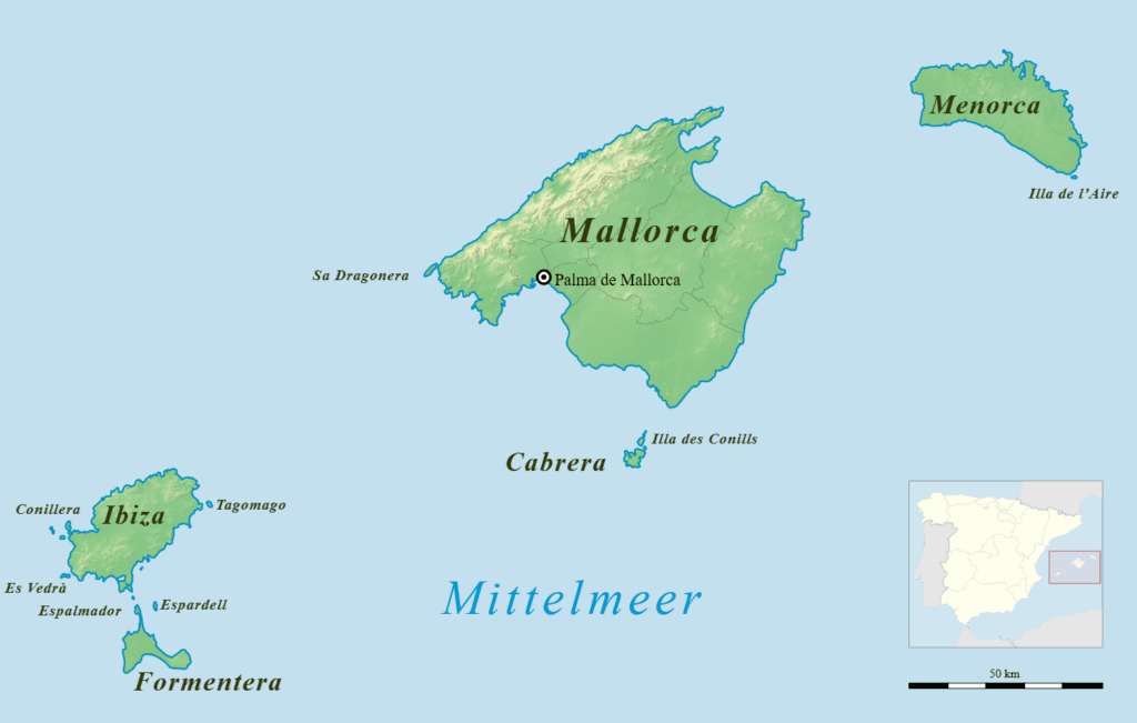 Yachtcharter auf den Balearen mit GlobeSailor: Mit Segelbooten und Katamaranen entlang der Westroute Mallorca-Ibiza-Formentera. Perfekt für Inselhüpfer.