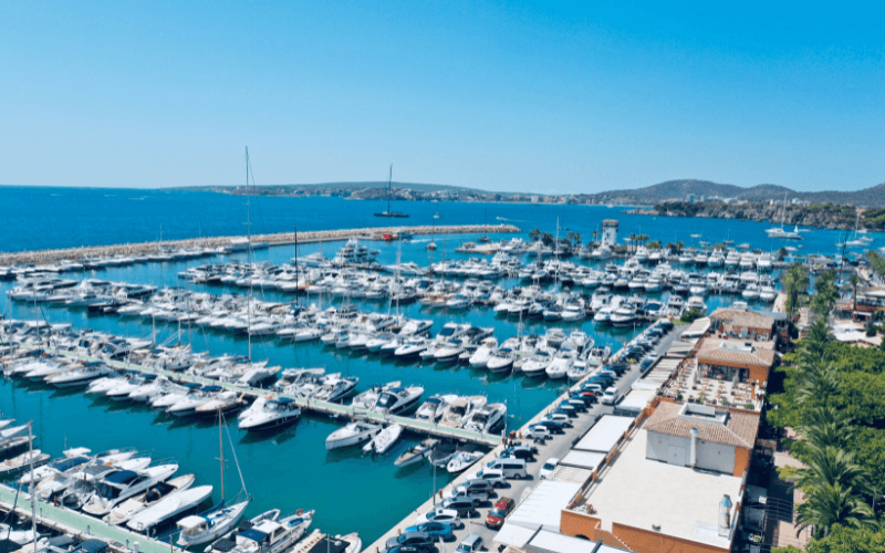 Hafen One-Way Charter