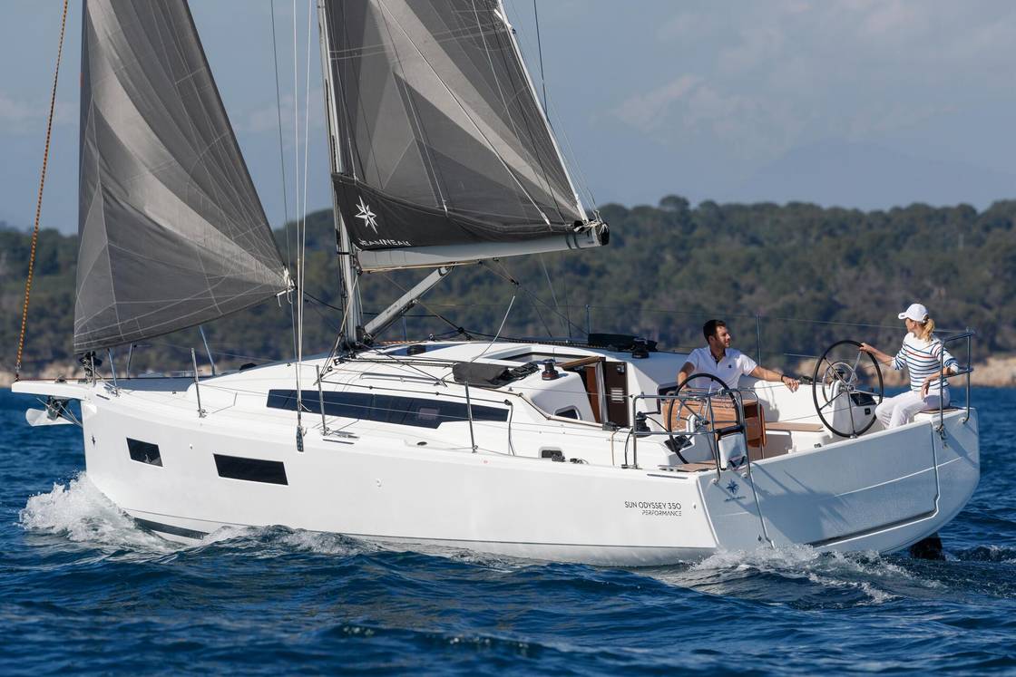 Sun Odyssey 350 à visiter au Paris Nautic Show