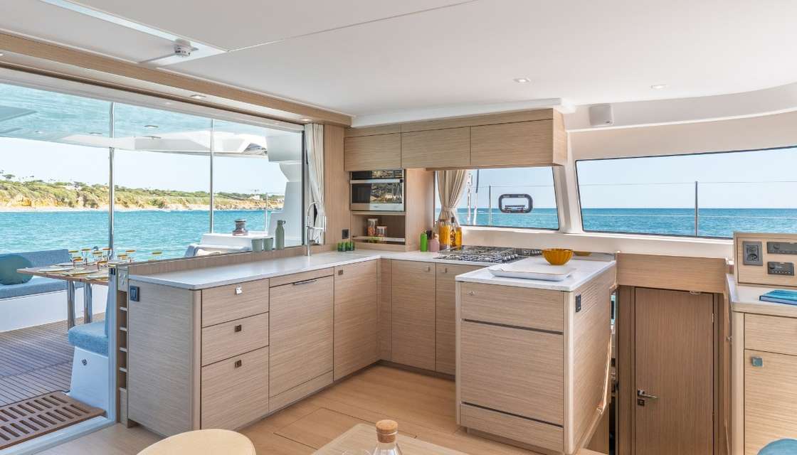 Lagoon 47