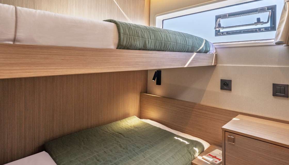 Lagoon 47