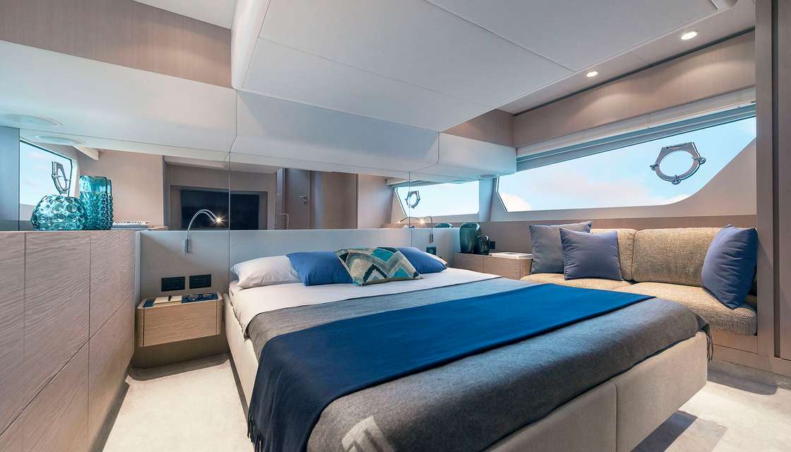 Ferretti Yachts 500
