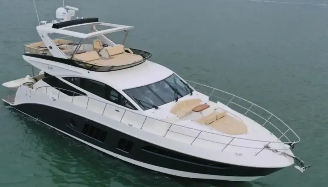 Sea Ray L650 Fly