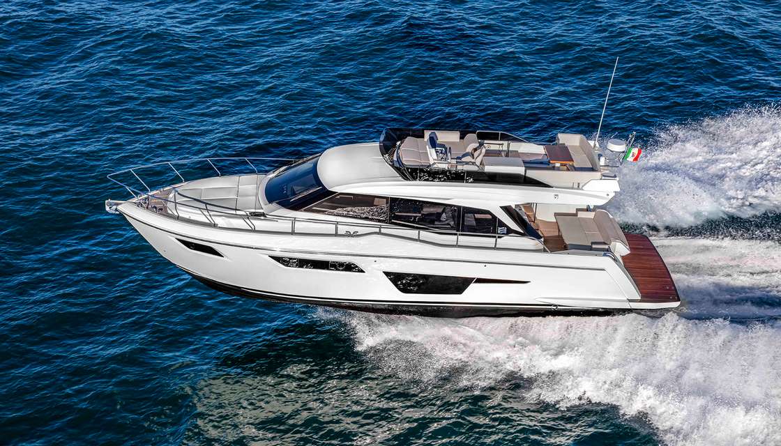 Ferretti Yachts 500