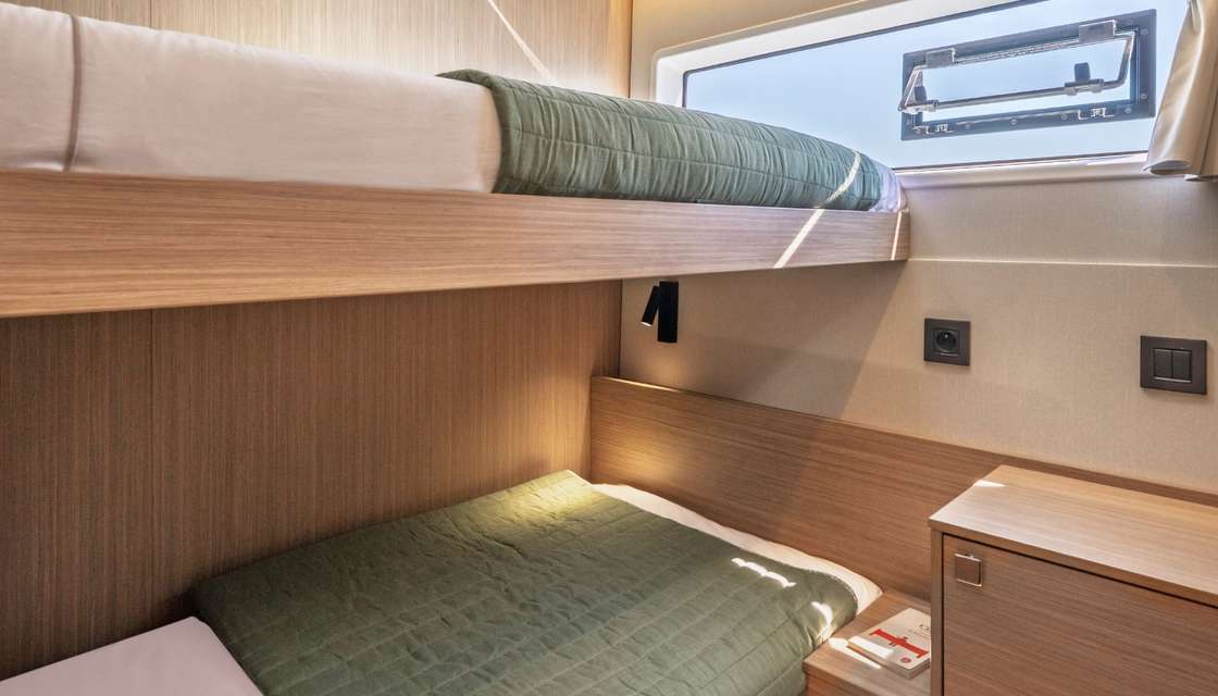 Lagoon 47