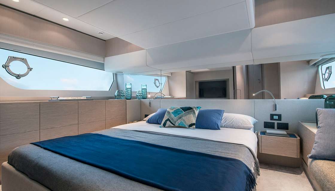 Ferretti Yachts 500