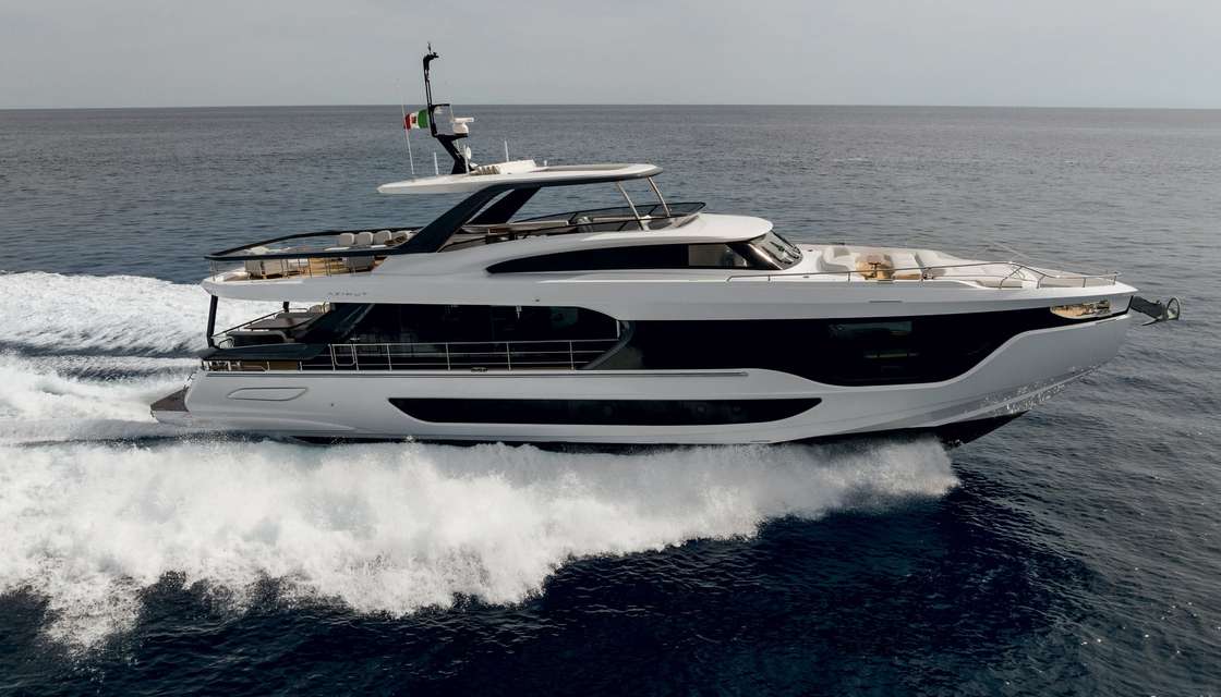 Azimut Grande 26