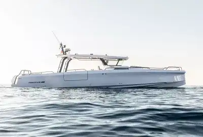 Axopar 45 Cross Top