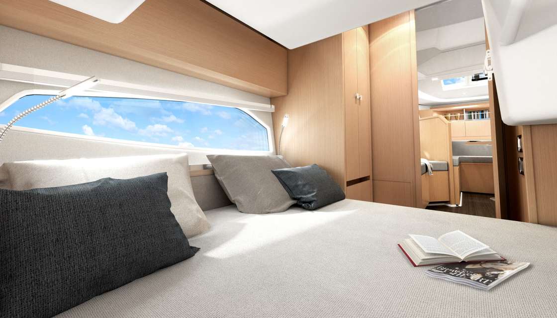 Sealine S335