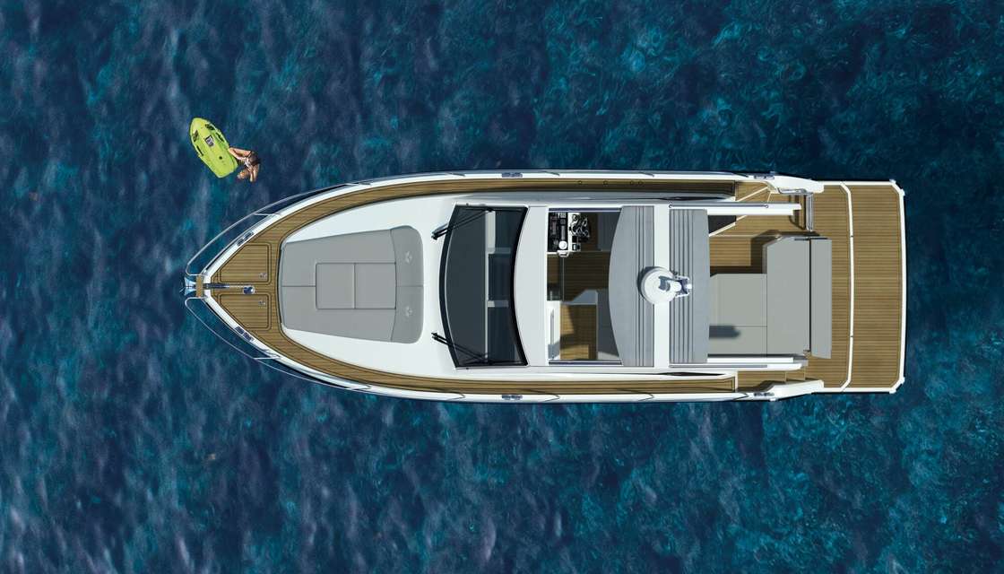 Sealine S335