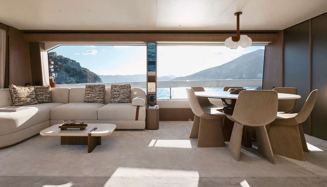 azimut 82 F