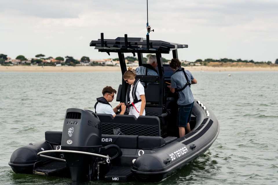 3D Tender Odyssey 635