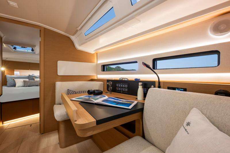 Sun Odyssey 415
