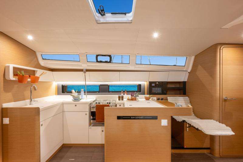 Sun Odyssey 455