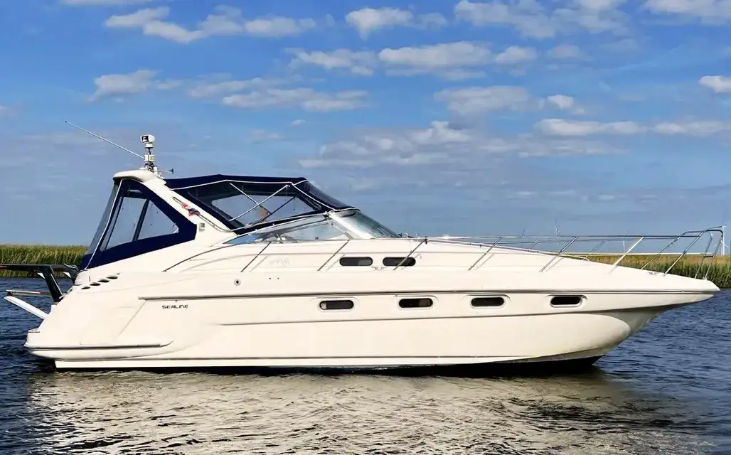 Sealine S37