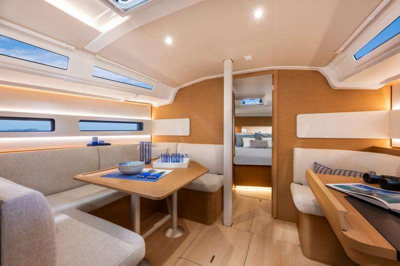 Sun Odyssey 415