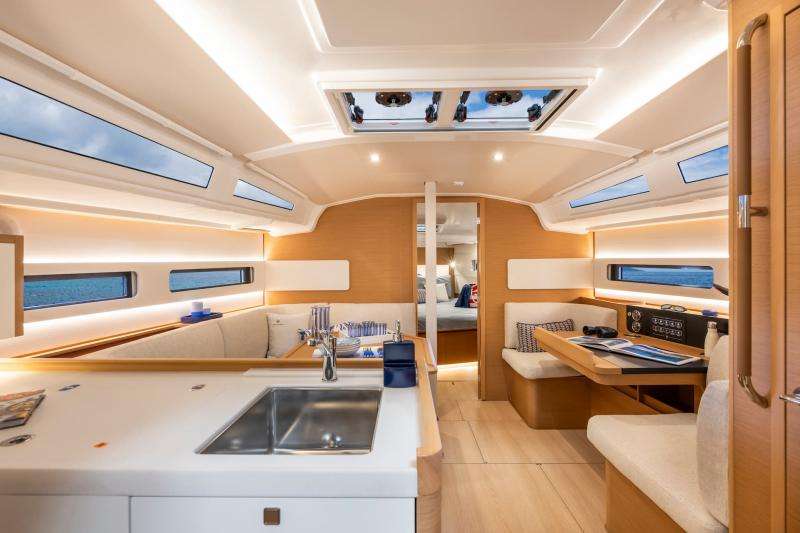 Sun Odyssey 415