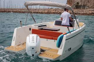 Nuva M8 Cabin