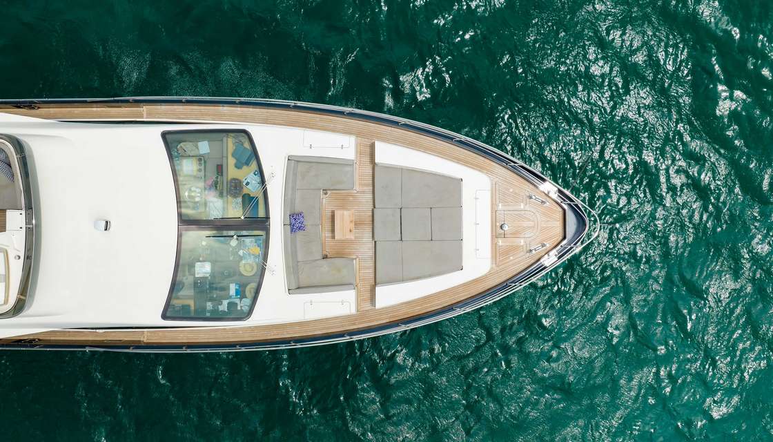 Azimut 84