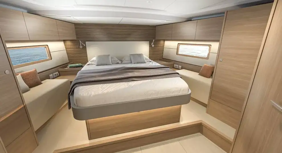 Oceanis 52