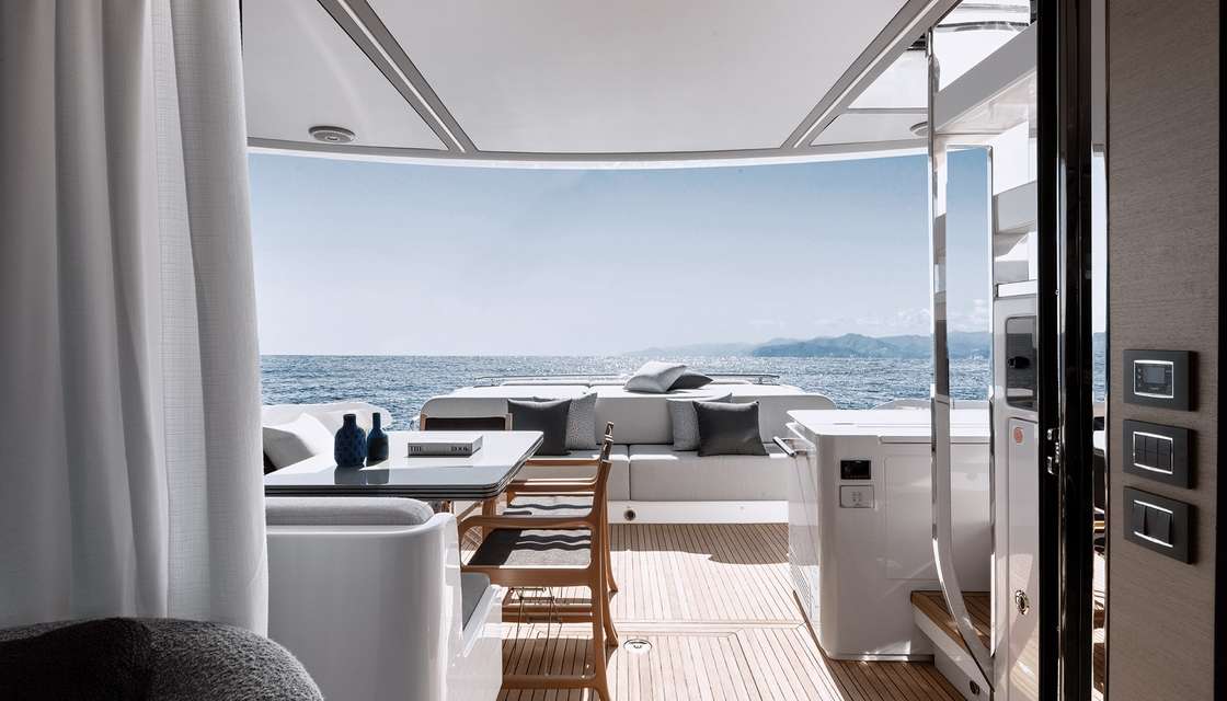 Azimut S8