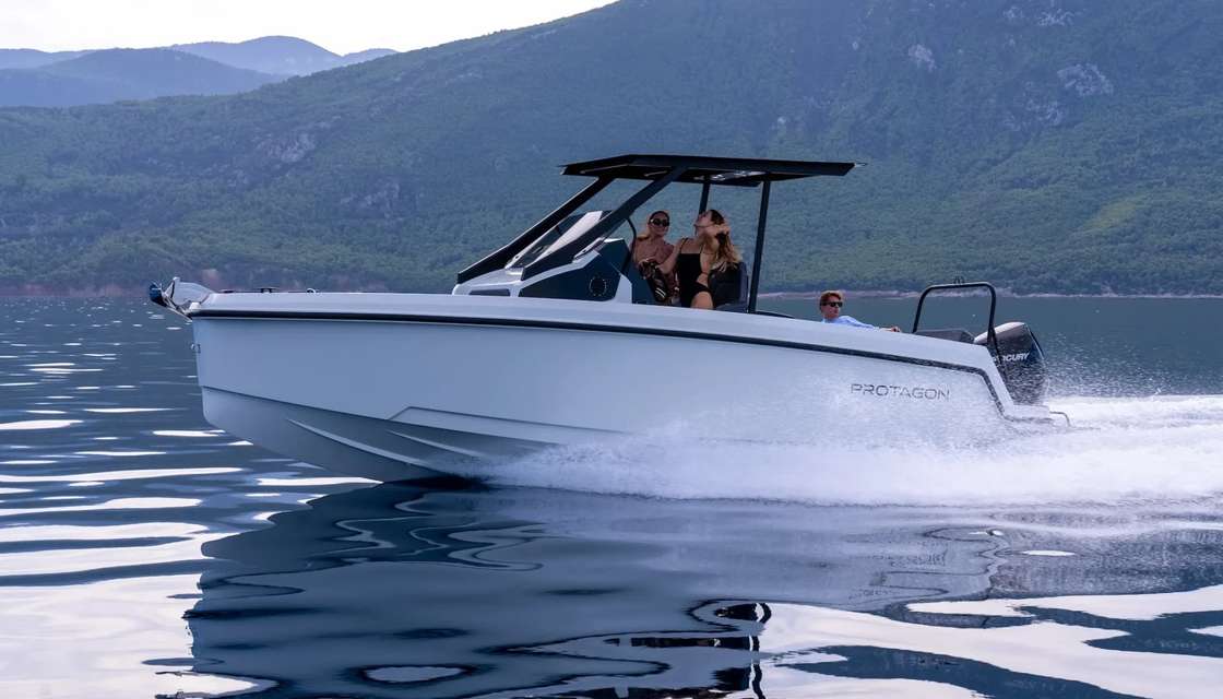 Protagon 25 Sundeck