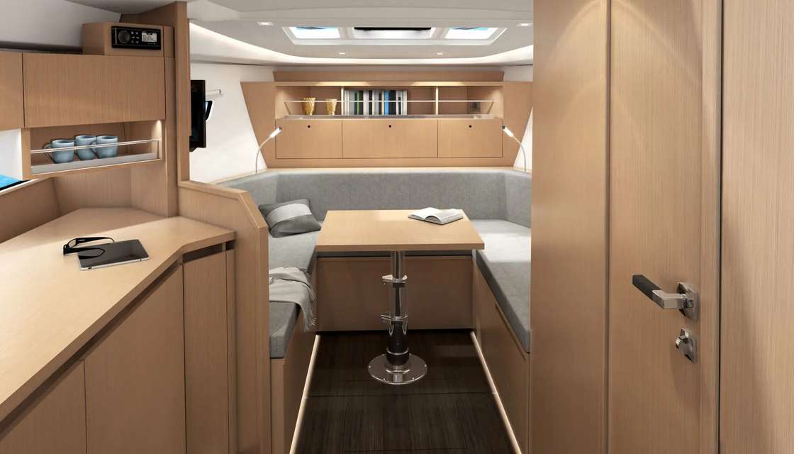 Sealine S335