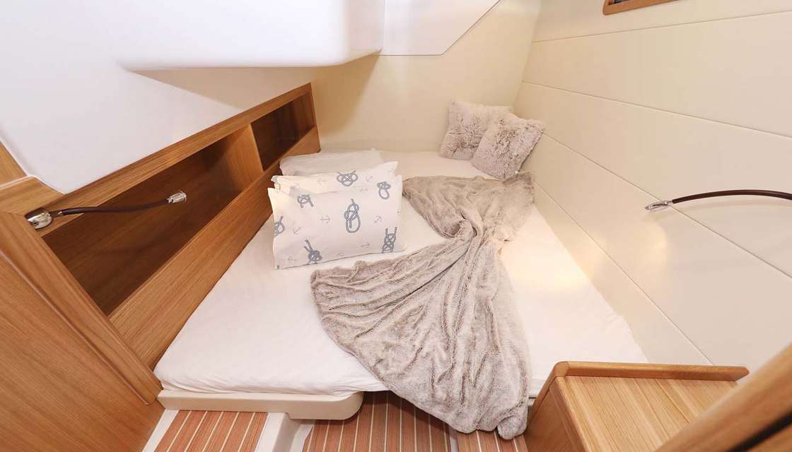 SAS Adriana 44