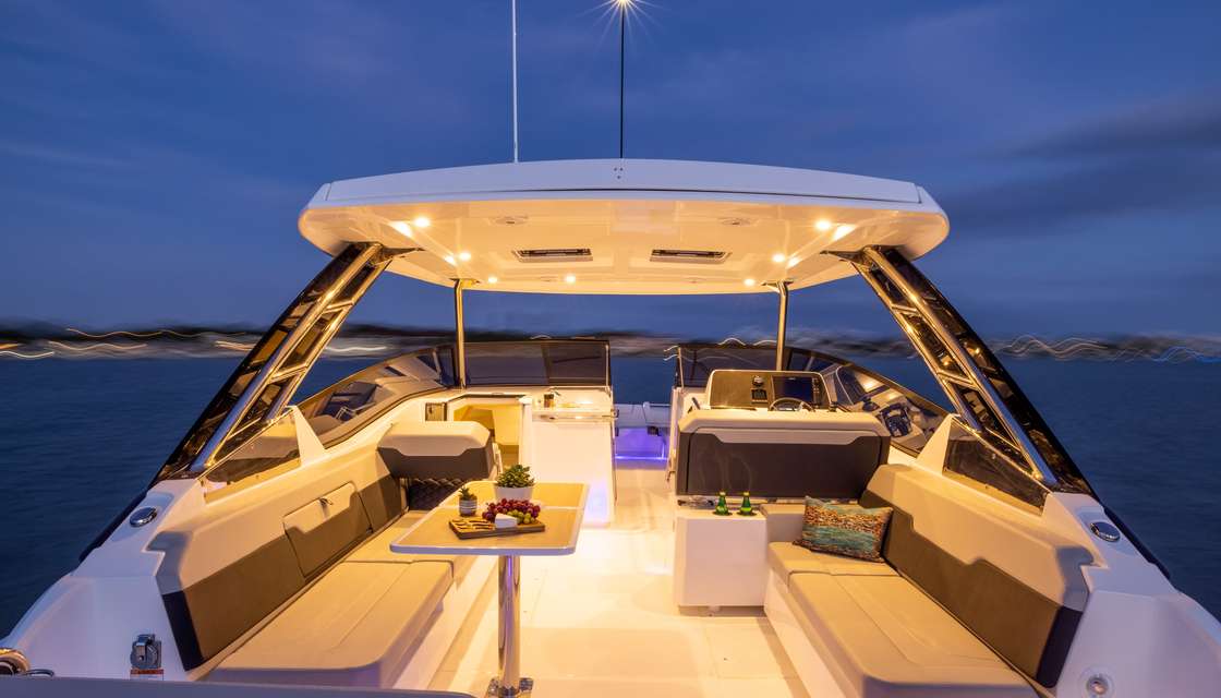 Aquila 32 Sport