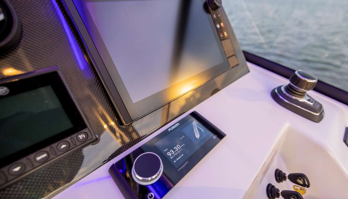 Aquila 32 Sport