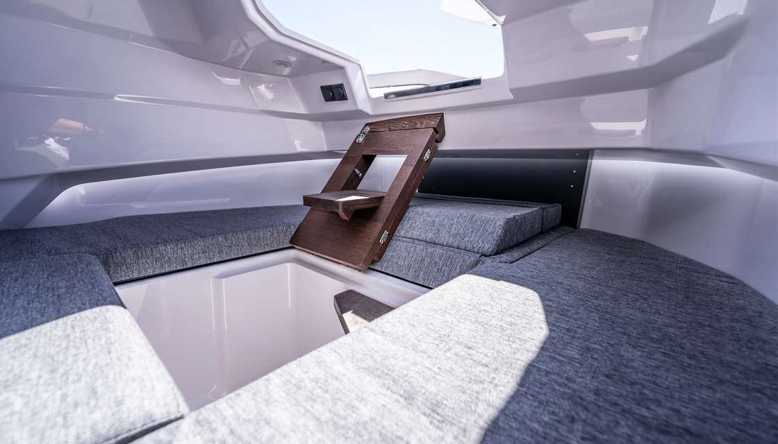Axopar 29 XC Cross Cabin