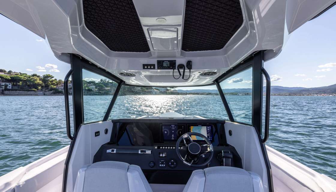 Plans du bateau Axopar 29 XC Cross Cabin