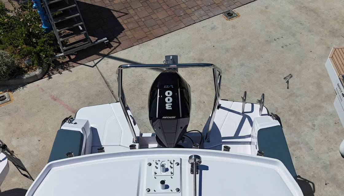 Axopar 29 XC Cross Cabin