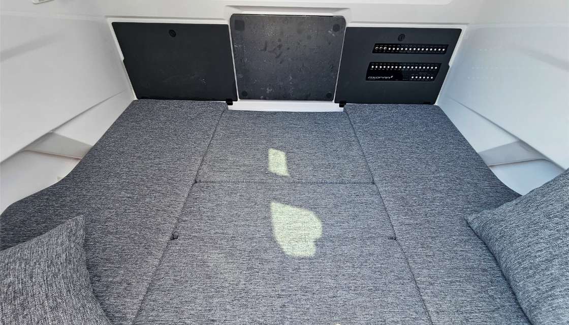 Axopar 29 XC Cross Cabin