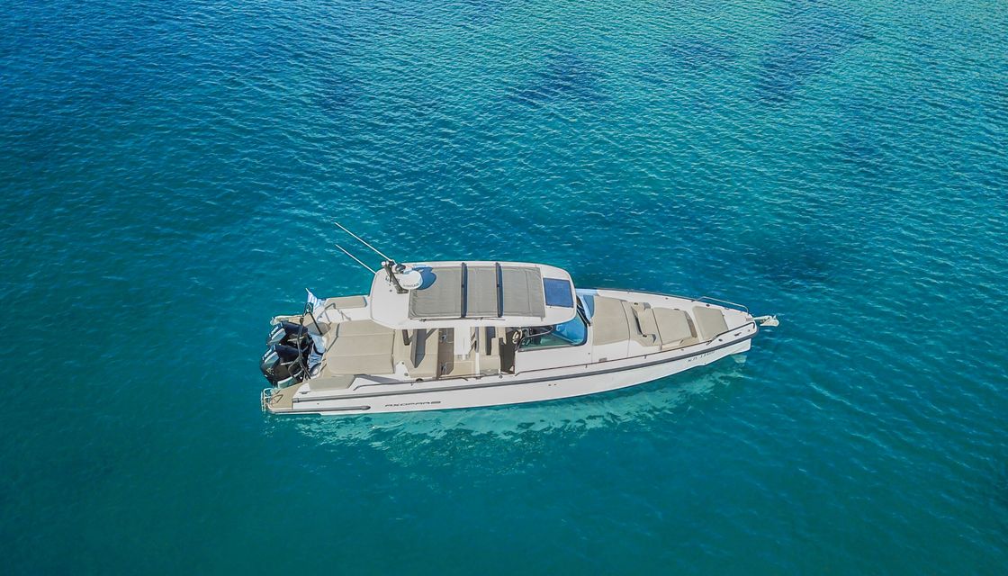 Axopar 37 Sun Top