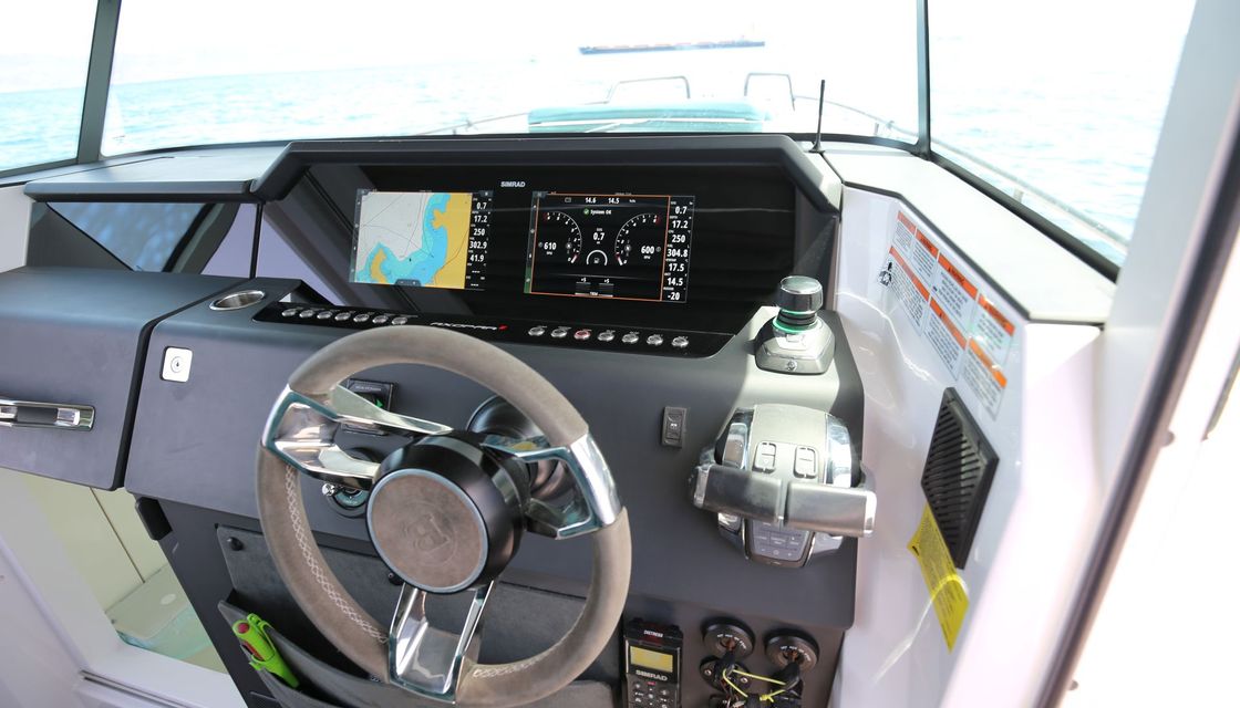 Axopar 37 XC Cross Cabin