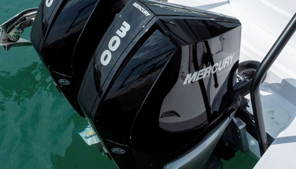 Axopar 37 XC Cross Cabin
