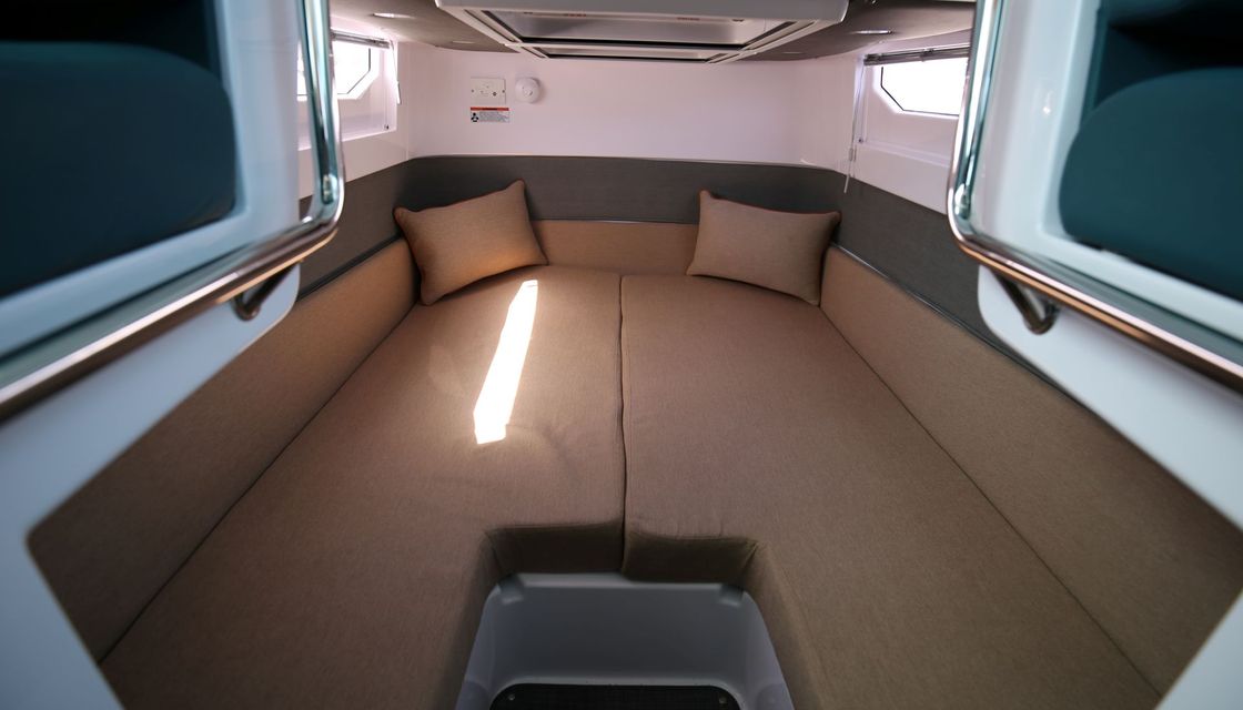 Axopar 37 XC Cross Cabin