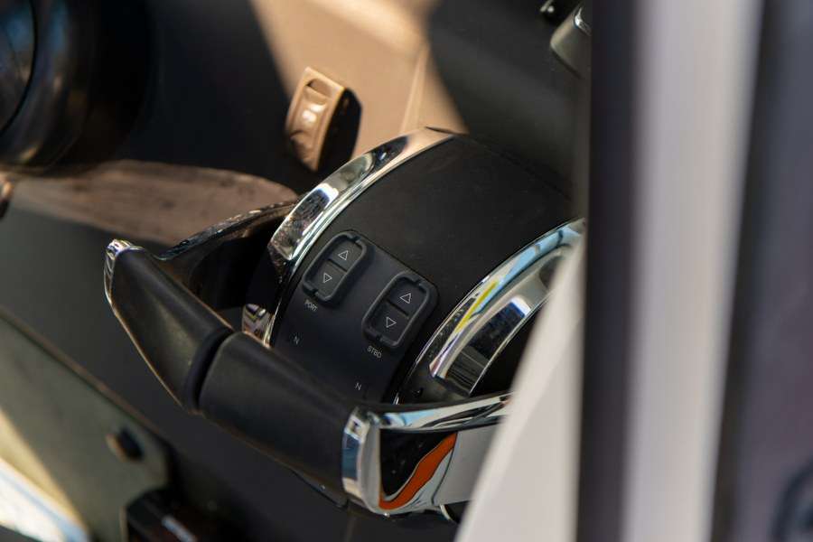 Axopar 37 XC Cross Cabin