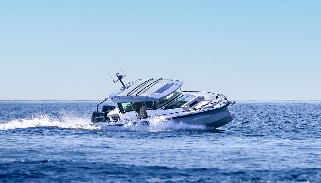 Axopar 37 XC Cross Cabin