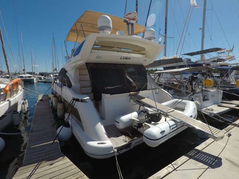 Azimut 47