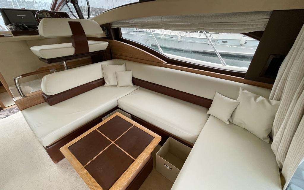 Azimut 47