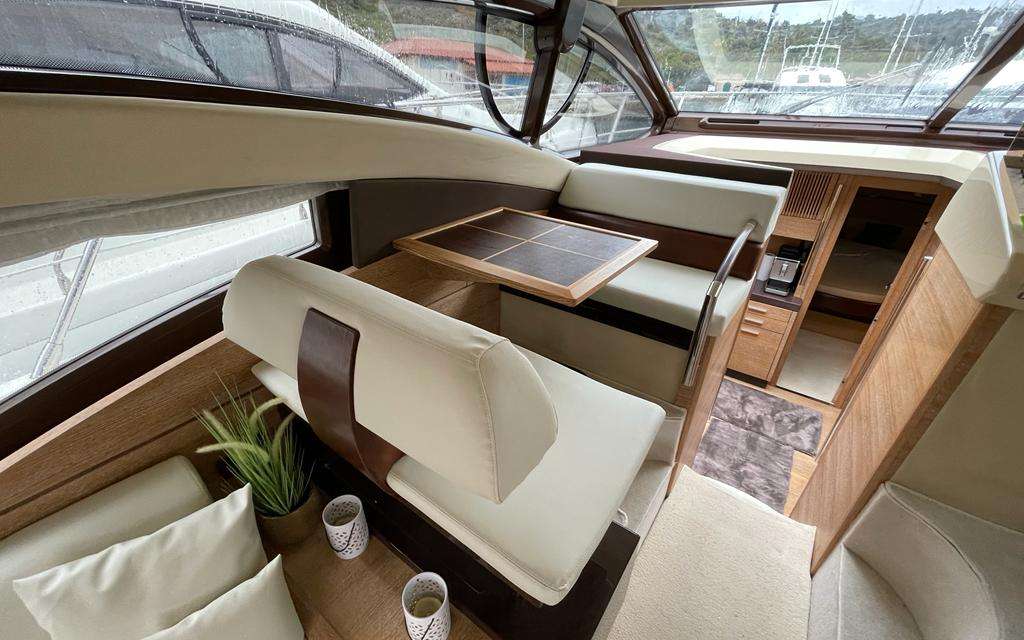Azimut 47
