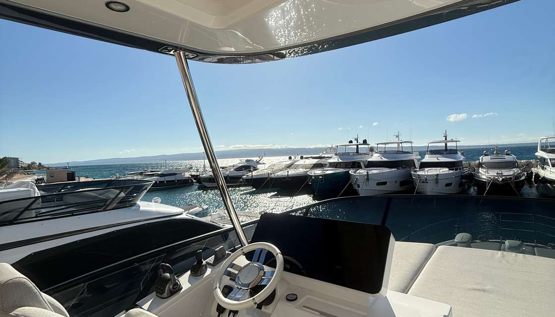 Azimut 53 Fly