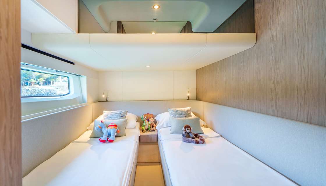 Azimut 53 Fly