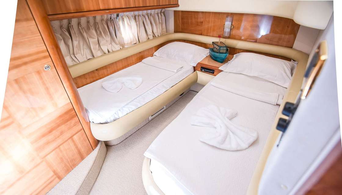 Azimut 55